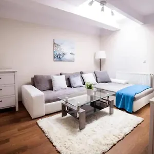 Urban Nest Szewska 21-19 Апартаменты Краков